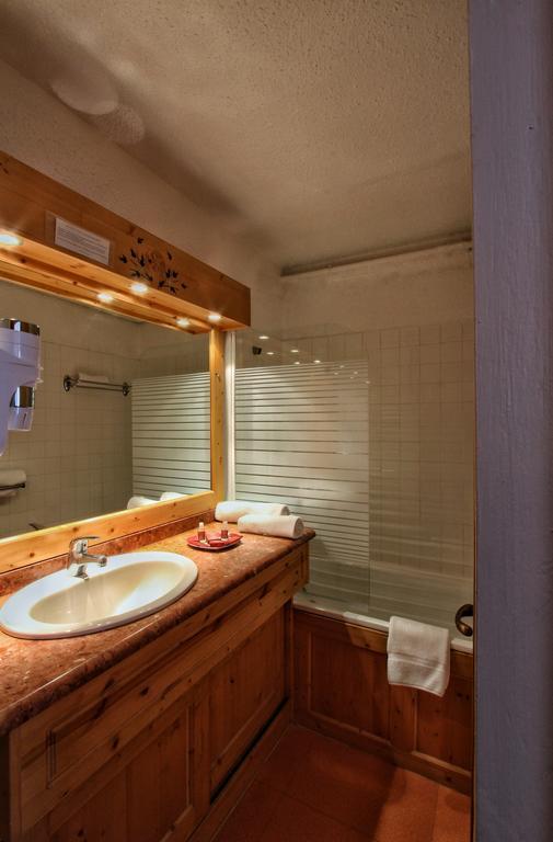 Hotel Le Pelvoux Сен-Мартен-де-Бельвіль Екстер'єр фото